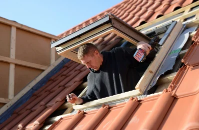 Pose de fenêtres de toit Velux à Malléon